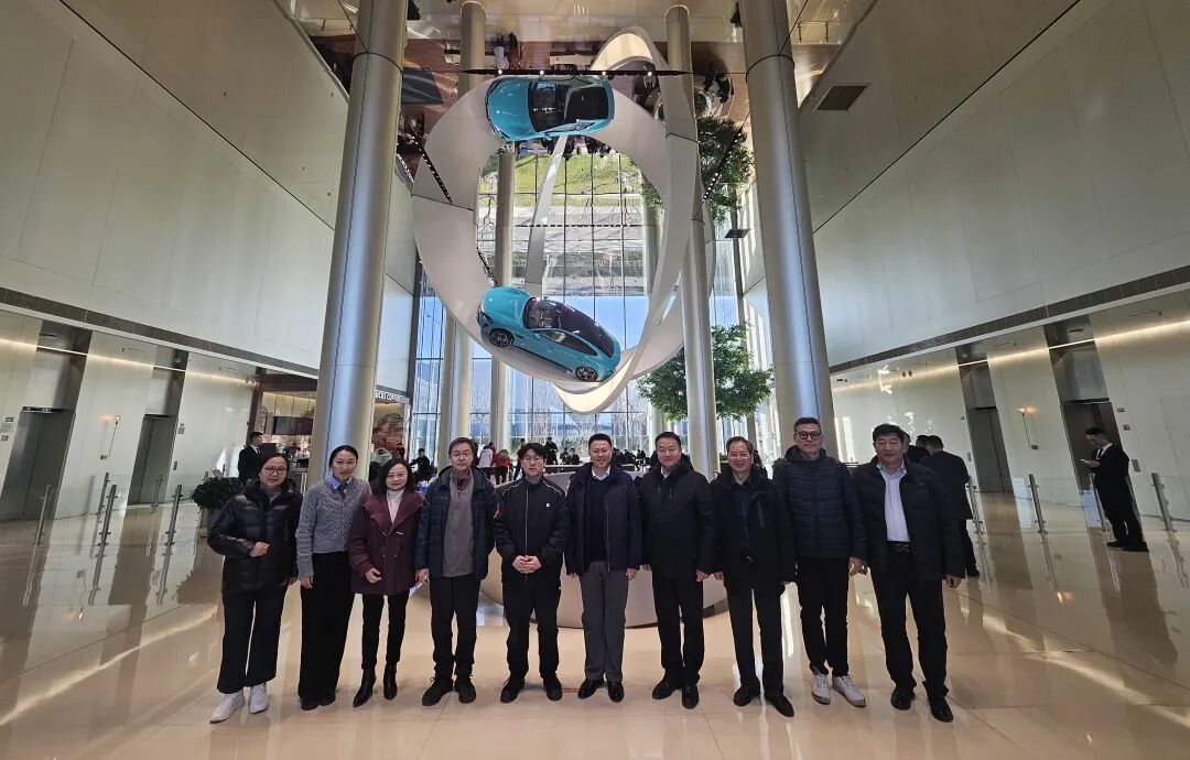 论坛开在生产线！中华职教大讲坛“驶入”小米汽车工厂