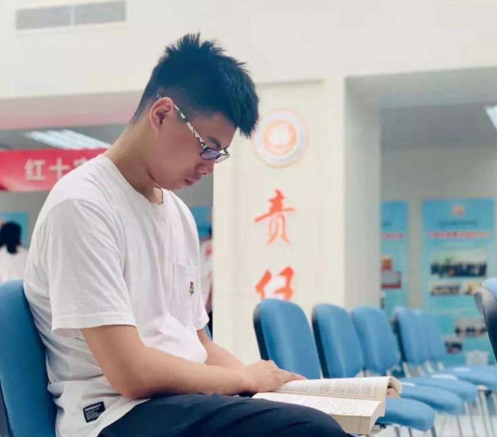 暂无图片