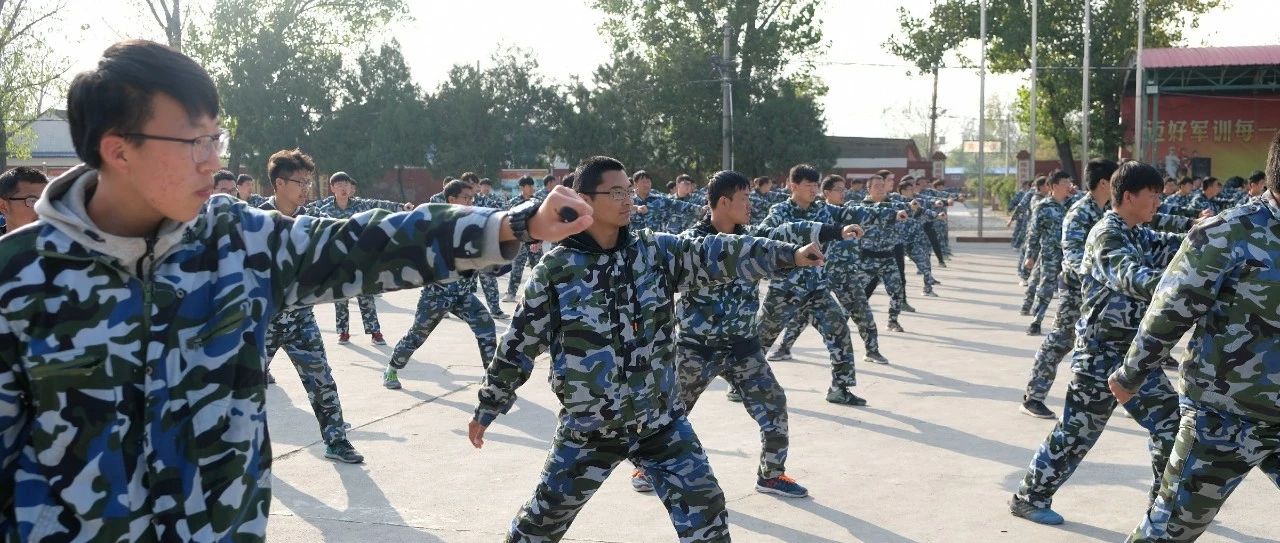 “迈好军训每一步，走好人生每一天” 北交院轨道学院2018年新生军训系列报道（十二）