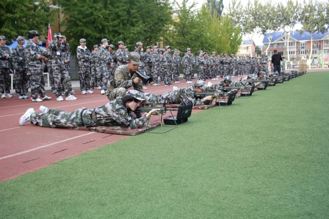军训过半,热血不减!北京交职院学子淬火正当时! 军训过半,热血不减!北京交职院学子淬火正当时!