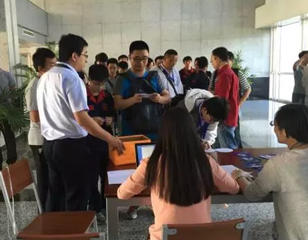 2015年北京市职业院校技能大赛（高职组）“汽车检测与维修”赛项在北京交通运输职业学院举行，学院代表队获得参加国赛资格